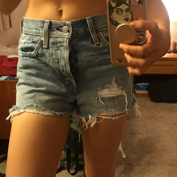 Levi's shorts - Picture 2 of 5